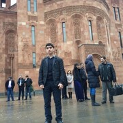 Манч, 34, Гай