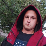 Олег, 28, Амвросиевка