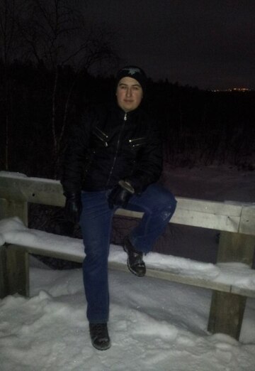 Моя фотография - Владимир, 30 из Никель (@vladimir34146)