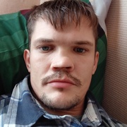 Денис, 30, Брянск