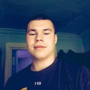 Александр, 25, Серов