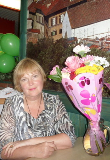 Моя фотография - Елена, 65 из Санкт-Петербург (@okt1810)