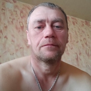 Алексей, 46, Слободской