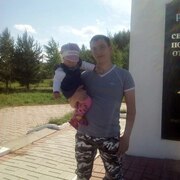 Евгений, 33, Урень