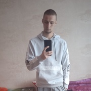 Слава Холопов, 21, Киров (Калужская обл.)