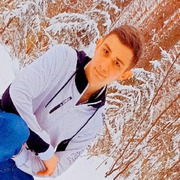 Кирилл, 19, Слободской