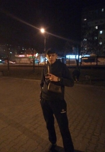 Моя фотография - Юрий, 33 из Днепр (@uriy138460)