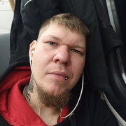 Денис, 31, Москва