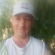 Иван, 47, Павловская