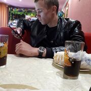 Влад, 25, Мирный (Саха)