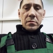 Олег, 38, Озеры