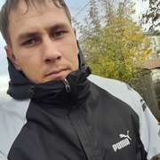 Юра, 25, Еманжелинск