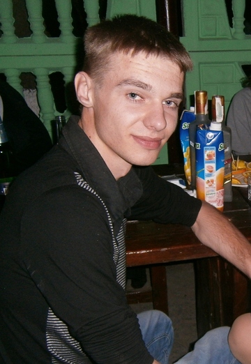 Моя фотография - Denis, 30 из Новотроицкое (@denis50192)
