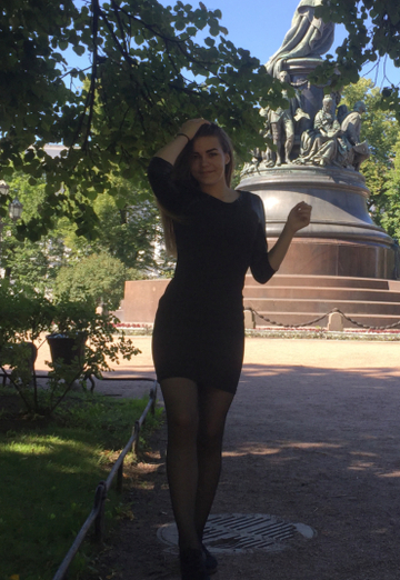 Моя фотография - Юлия, 23 из Санкт-Петербург (@uliya213779)