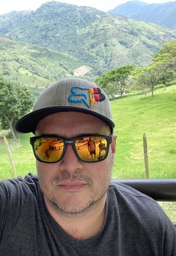 Mi foto- Markos, 42 de Medellín (@firedept636)