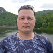 Саша, 41, Губаха