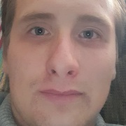 Максим, 23, Балезино