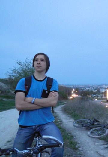 Моя фотография - Дмитрий, 27 из Симферополь (@dmitriy233844)