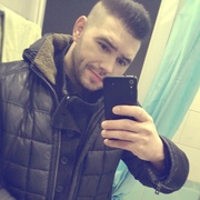 Максим, 32, Свободный