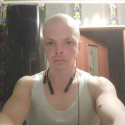Артём, 31, Светлый (Калининградская обл.)