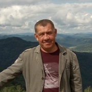 Валерий, 46, Кировск