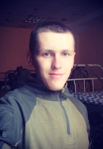 Моя фотографія - Серёжа, 27 з Кропивницький (@keepcalmandhuyarvertyxu)