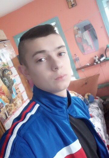 Моя фотография - Дмитрий, 23 из Зеньков (@dmitriy393261)