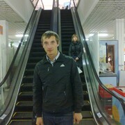 Иван Гарькавый, 32, Богучар