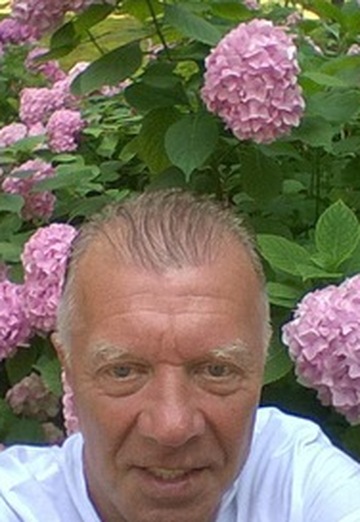 Моя фотография - Владимир, 75 из Москва (@vladimir223428)