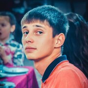 Кирилл, 27, Отрадный