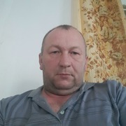 Виктор, 45, Волчанск