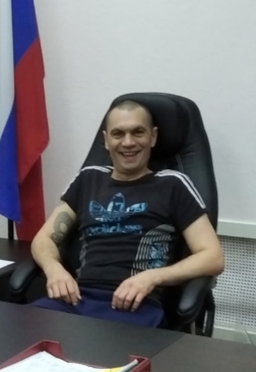 Моя фотография - Виктор Пономарев, 43 из Санкт-Петербург (@viktorponomarev17)