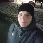 Александр, 21, Катайск