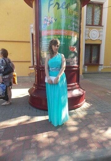 La mia foto - Yelina, 28 di Volchov (@elina1299)