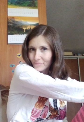 La mia foto - Yuliya, 35 di Likino-Dulyovo (@uliya252530)