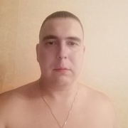 Максим, 34, Москва