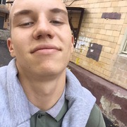 Артем, 21, Загорянский
