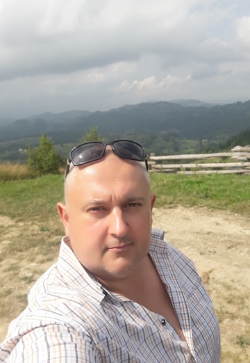 Моя фотография - Любомир, 42 из Косов (@lubomir1198)