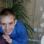 Юрий, 35, Родники (Ивановская обл.)