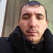 Павел Туптов, 27, Батырева