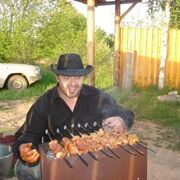 Виктор, 40, Печоры