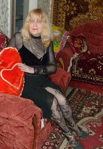 Моя фотография - Лариса, 65 из Киев (@larisa31612)