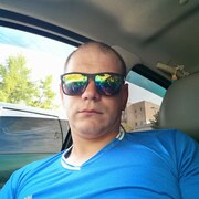 Виталий Сапаров, 31, Донской