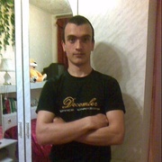Олег, 35, Батырева