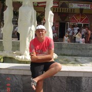 Андрей, 35, Губаха