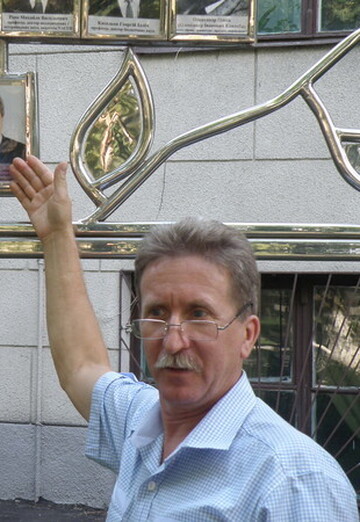 Моя фотография - Михаил, 66 из Киев (@mihail131100)
