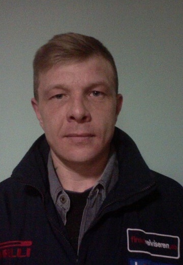 Моя фотография - Юрий, 48 из Новокуйбышевск (@uriy4939)