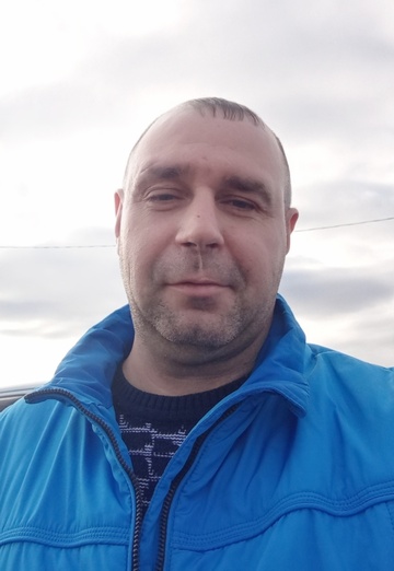 Viktor (@viktor290629) — my photo № 1