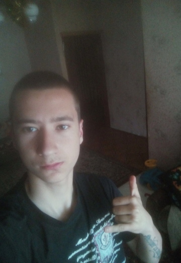 Моя фотография - Дмитрий, 25 из Каменское (@dmitriy251802)