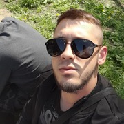 Роман, 27, Саратов